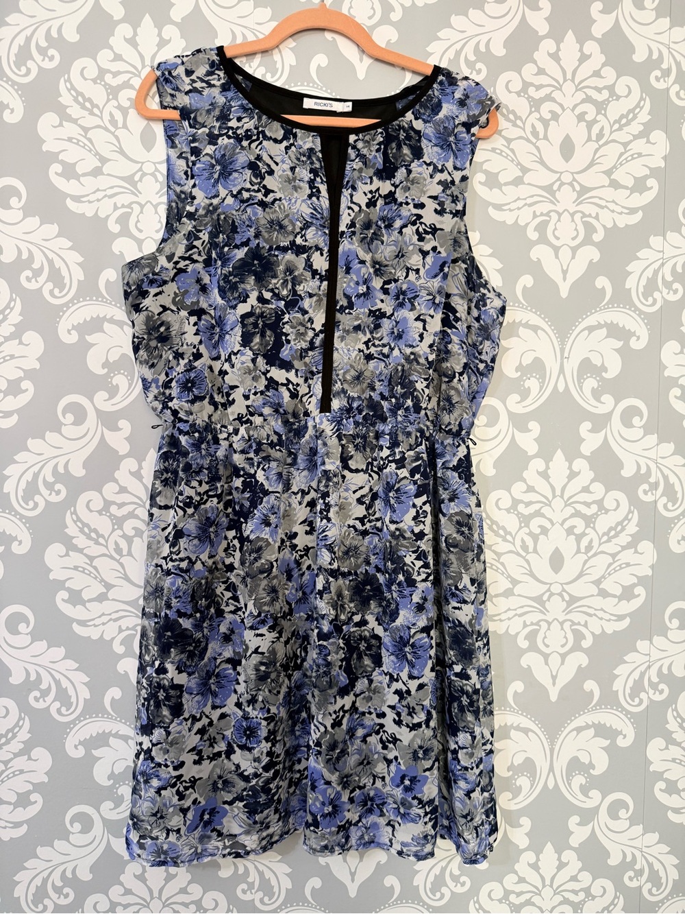 • Ricki’s Sleeveless Blue Floral A-Line Dress with Keyhole Neck